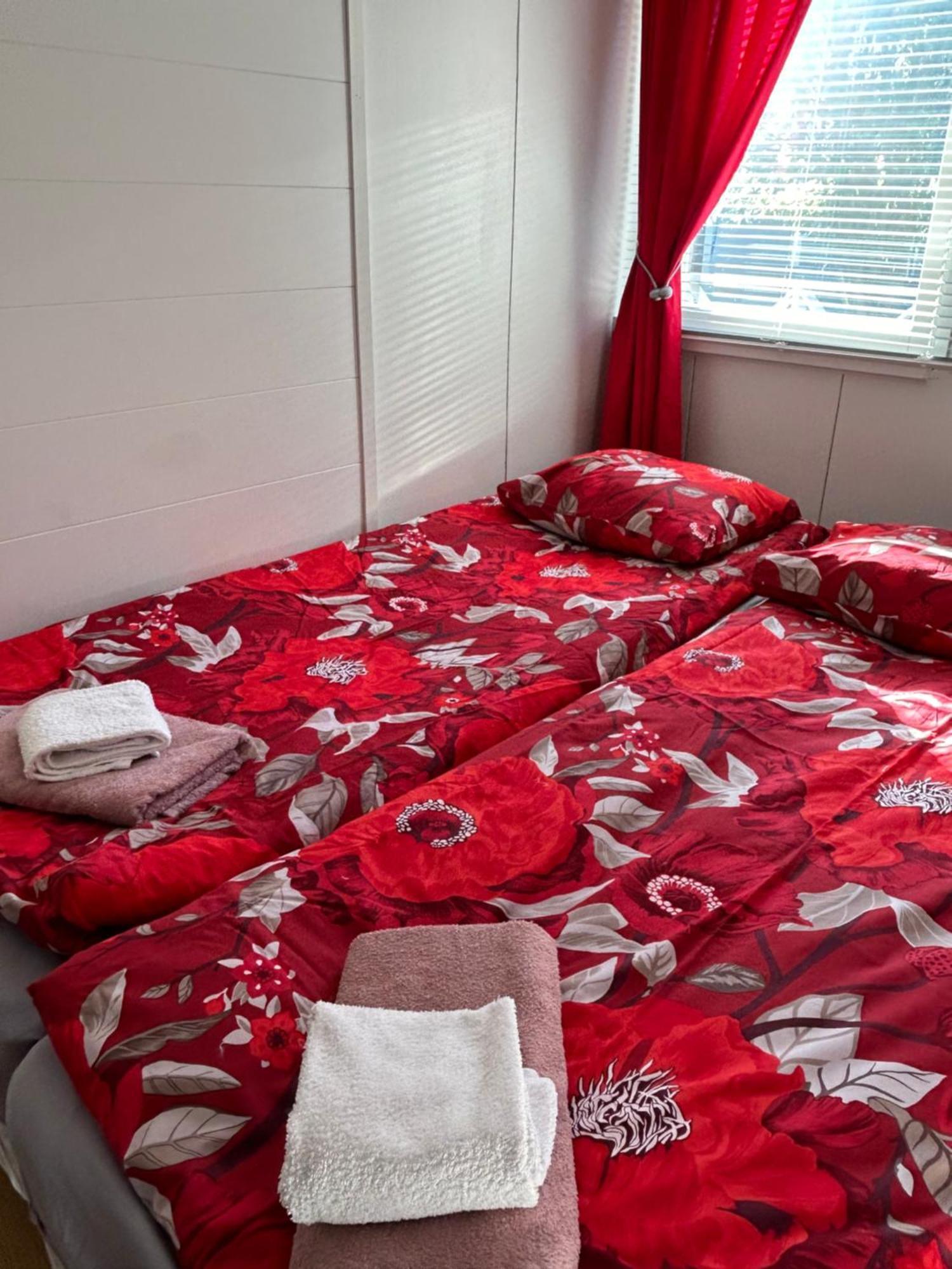 Aurora Center 3 Apartment โรวานิเอมิ ภายนอก รูปภาพ